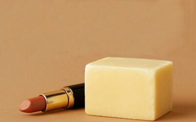O que é cera microcristalina: para que serve e como é usada em cosméticos